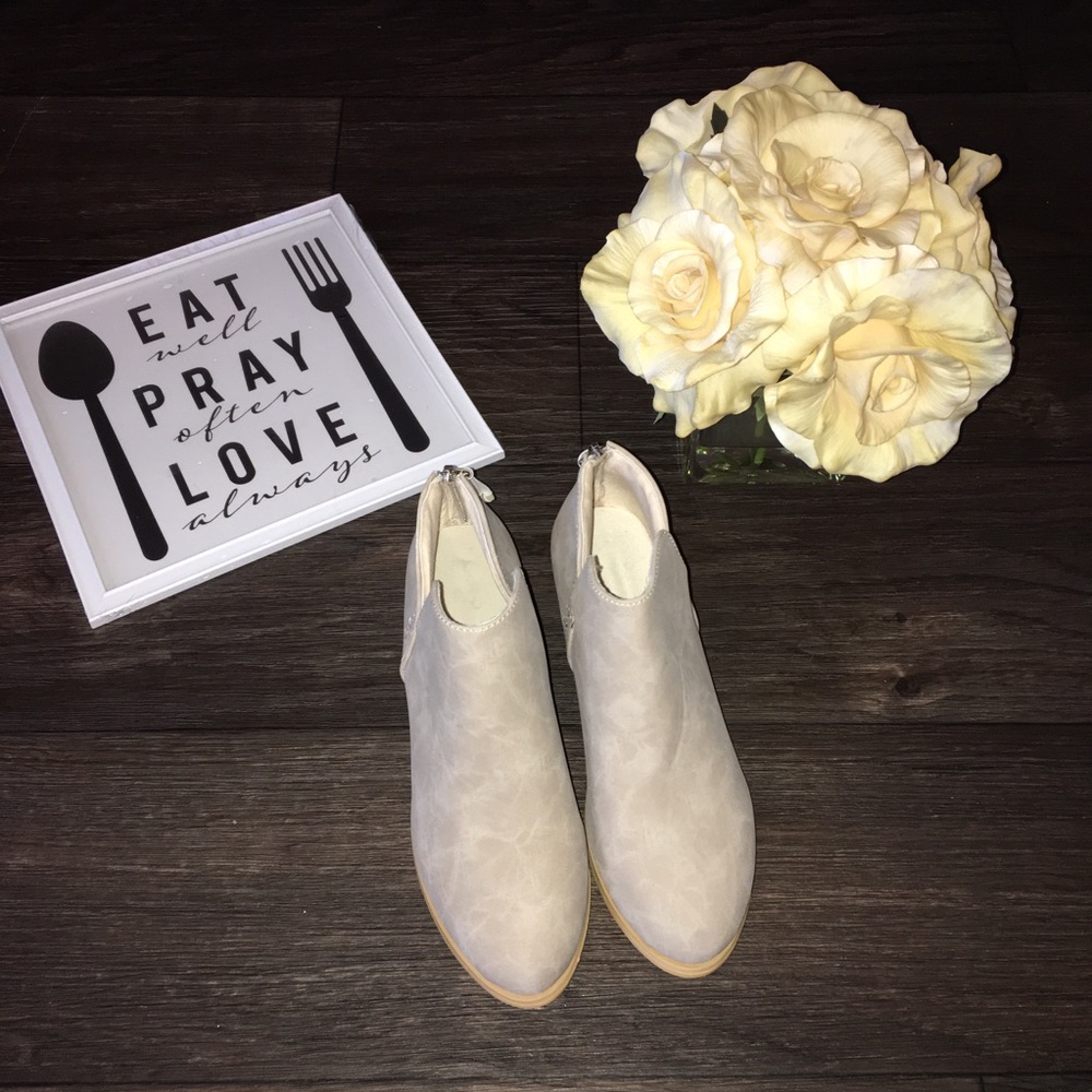European Style Zip Up Bootie